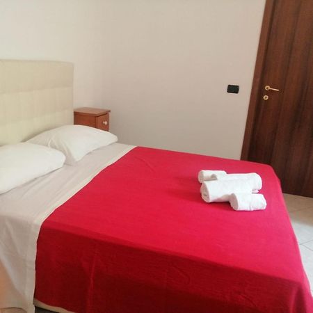 Apartment In Front Of The Train Station! Флоренция Екстериор снимка