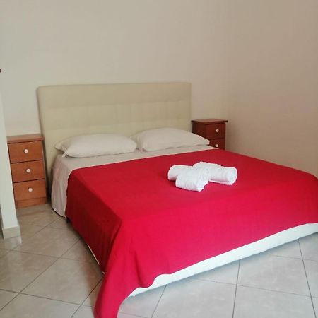 Apartment In Front Of The Train Station! Флоренция Екстериор снимка