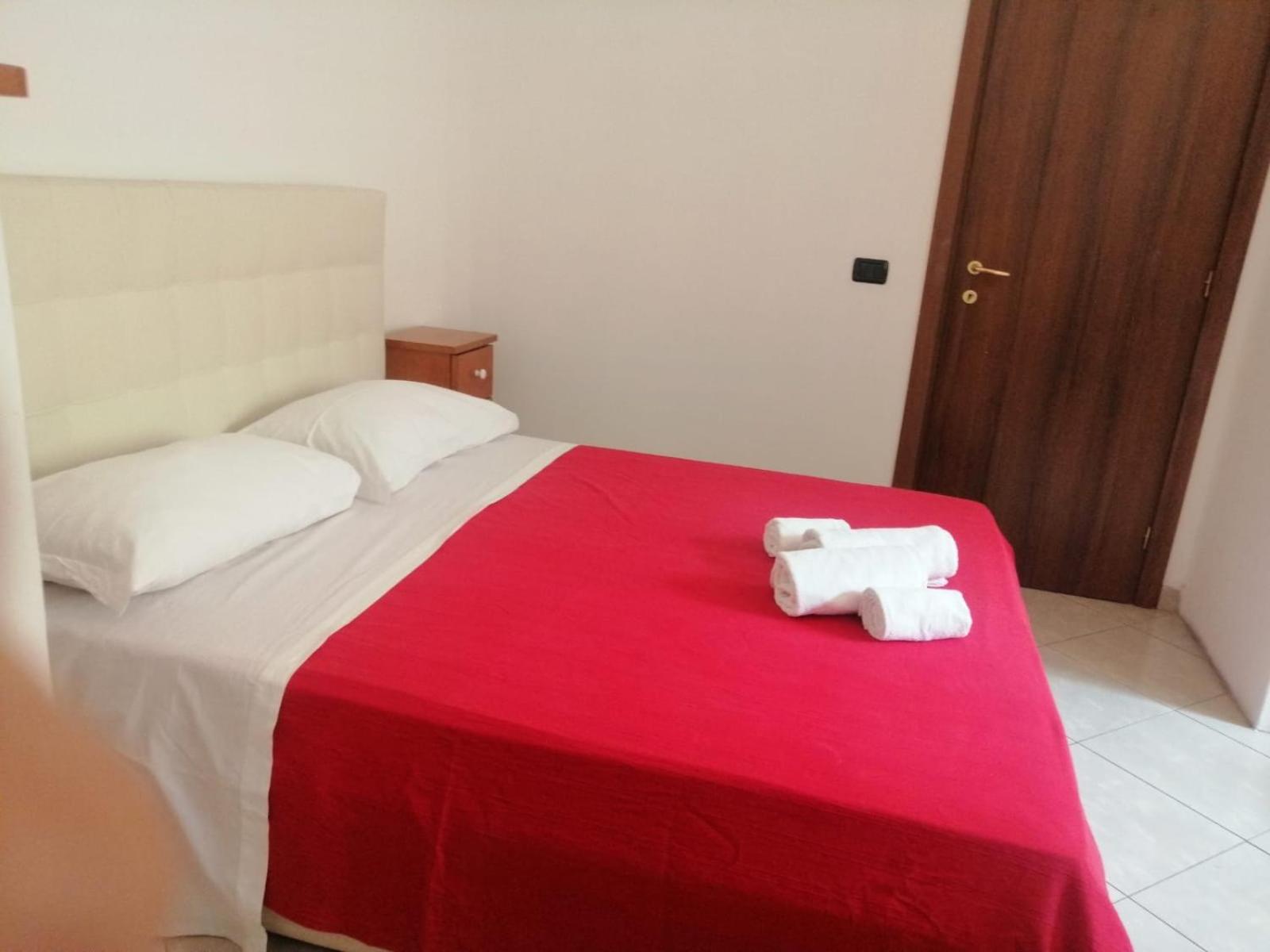 Apartment In Front Of The Train Station! Флоренция Екстериор снимка